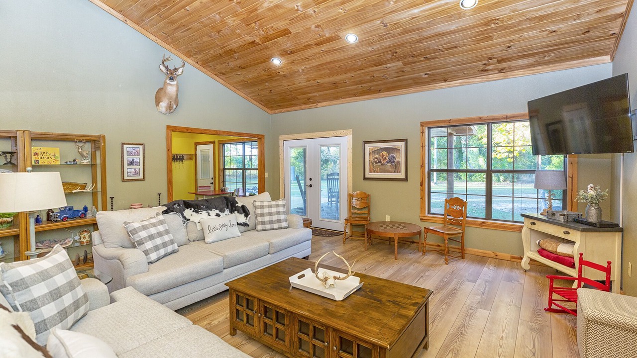 Photo of Livingroom in Fowlstown