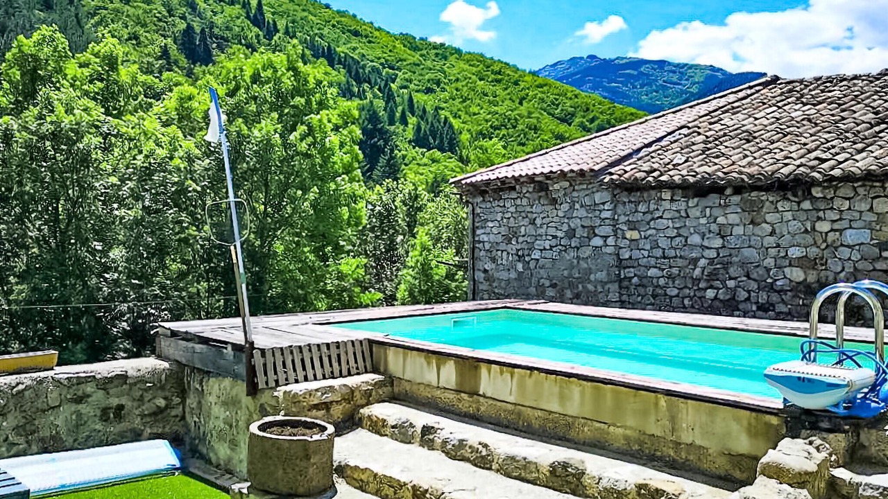 Photo of Outdoor in Barnas