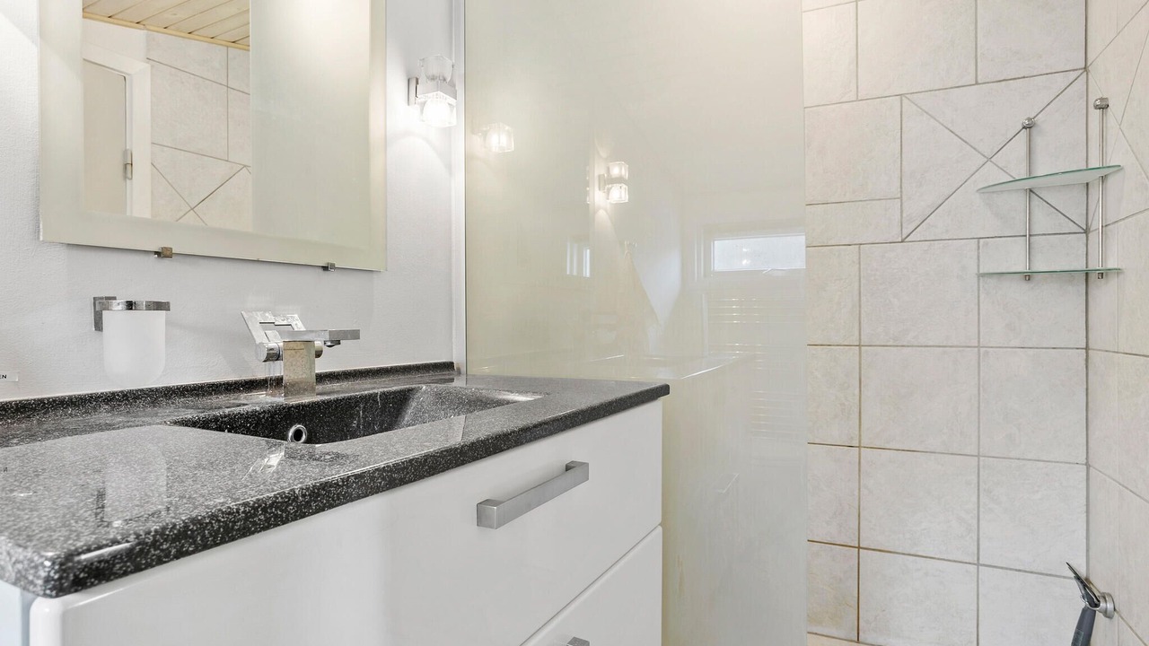 Photo of Bathroom in Lihme