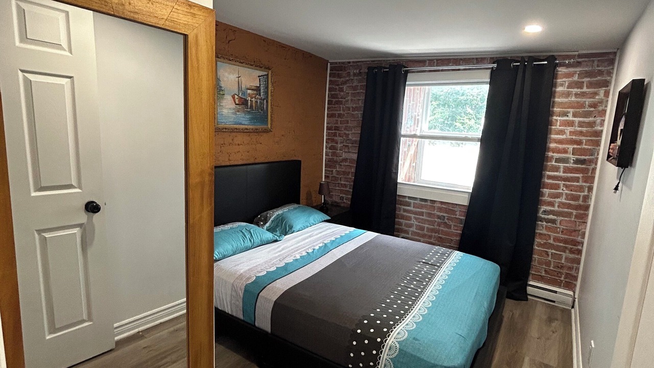 Photo of Bedroom in Quartier des Spectacles