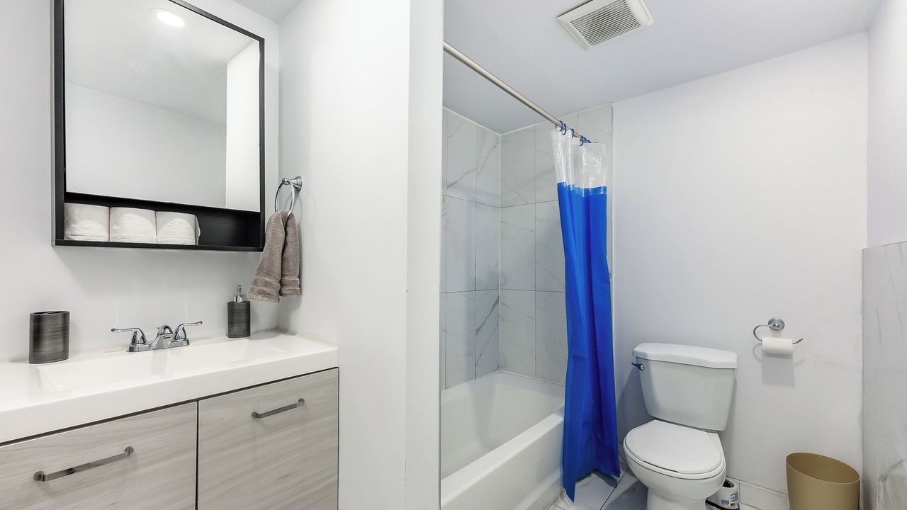 Photo of Bathroom in Quartier des Spectacles