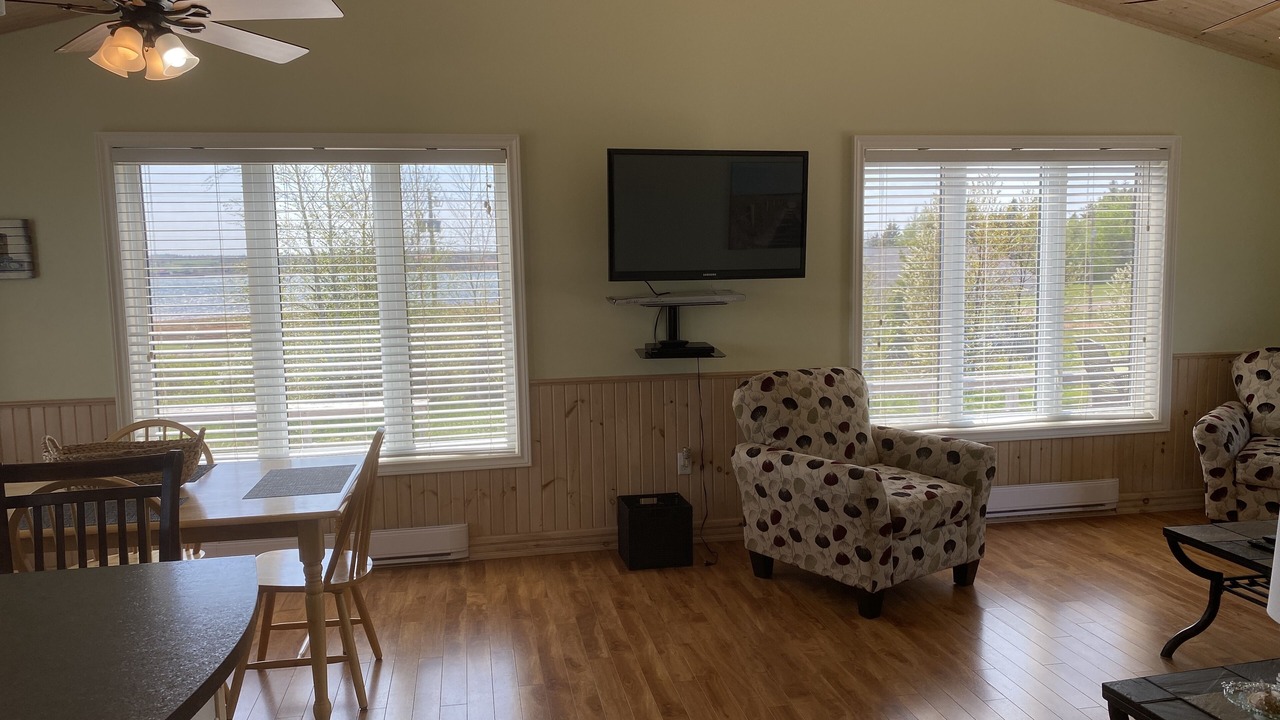 Photo of Livingroom in Bayview