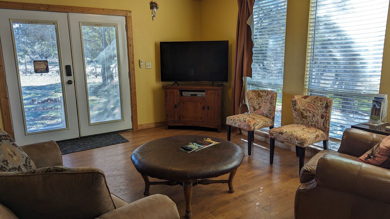 Photo of Livingroom in Mason