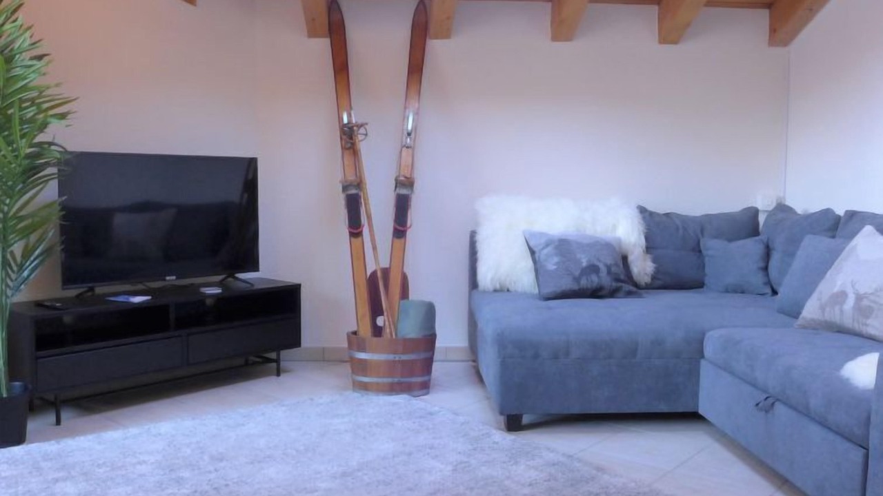 Photo of Livingroom in Taesch