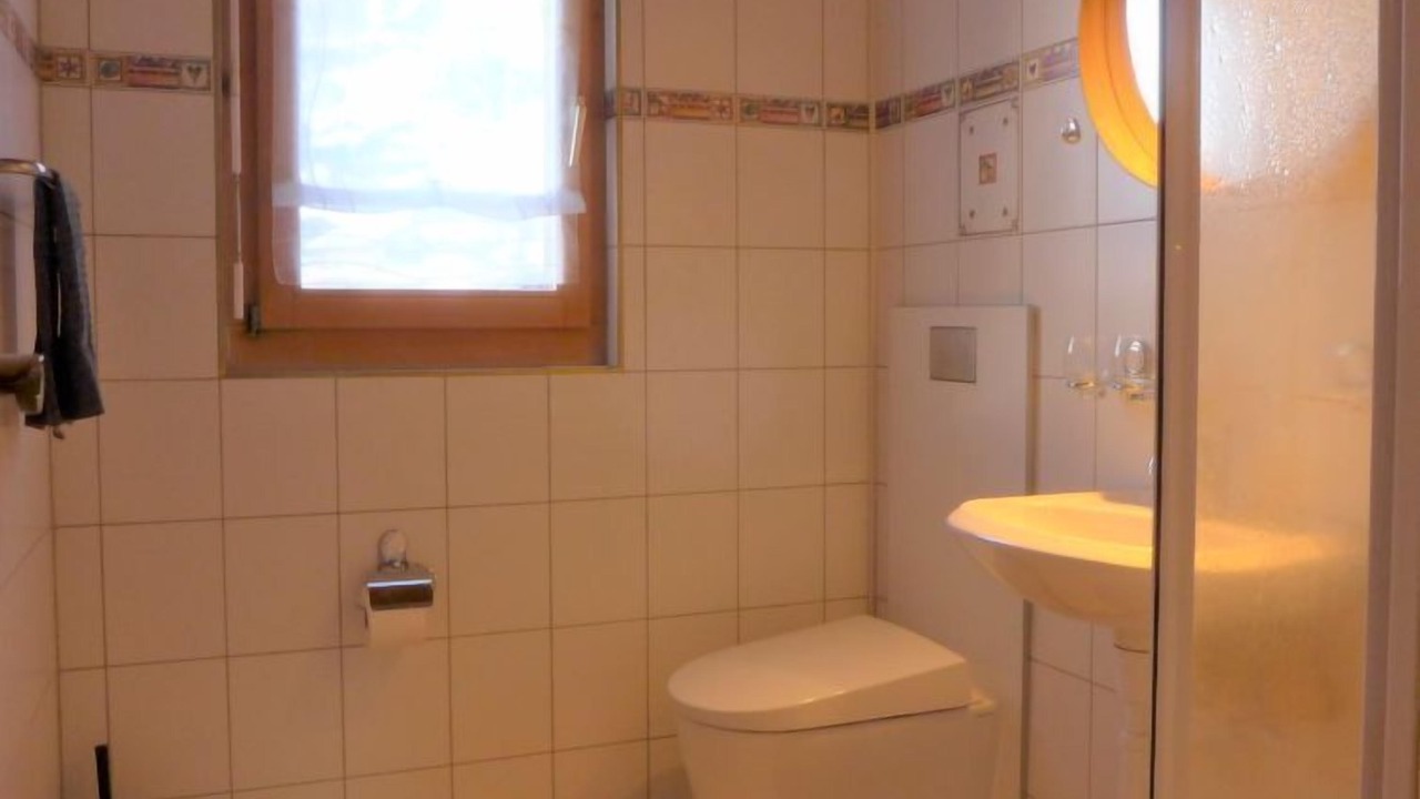 Photo of Bathroom in Taesch