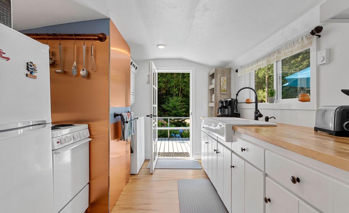 Photo of Kitchen in Baileys Harbor