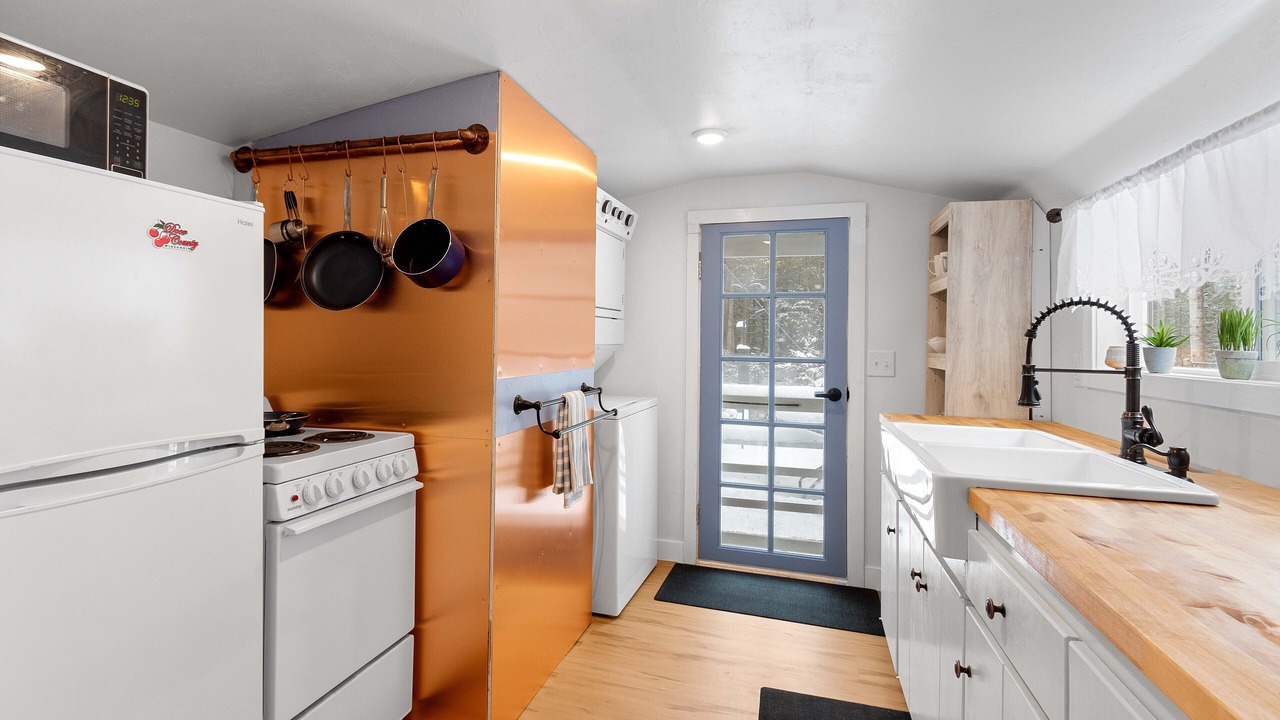 Photo of Kitchen in Baileys Harbor