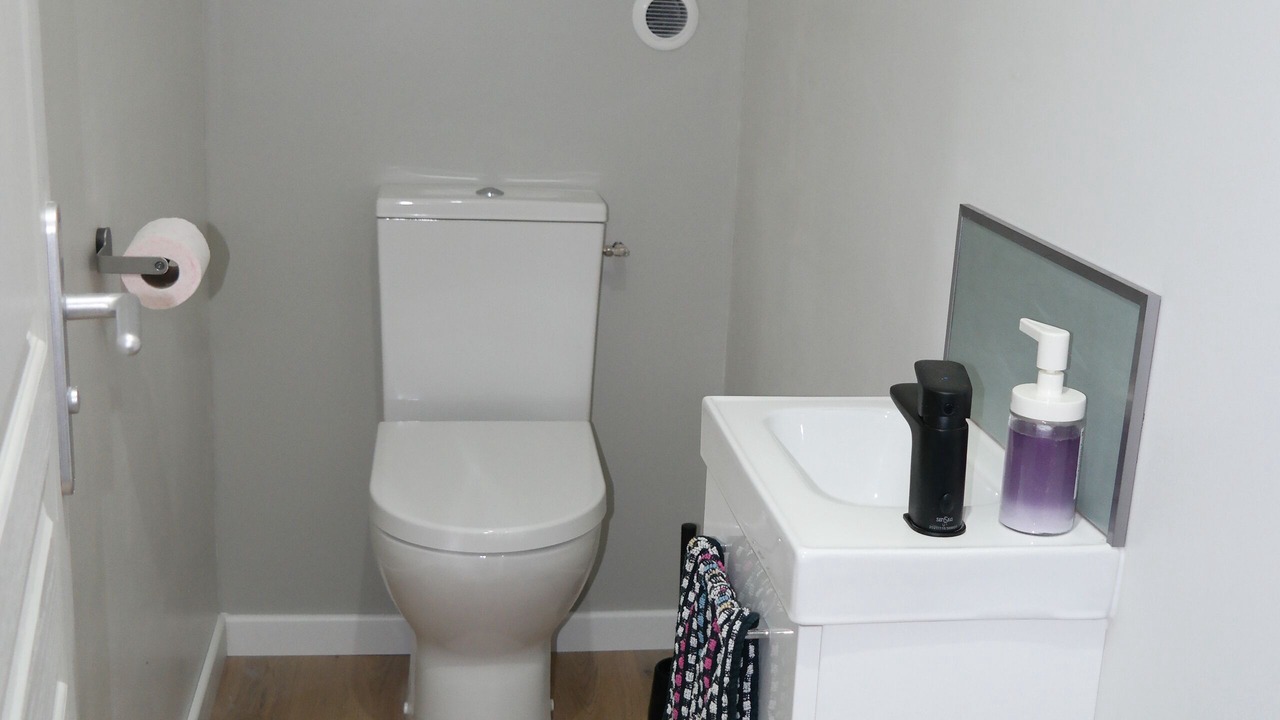 Photo of Bathroom in Saint-Mathurin-sur-Loire