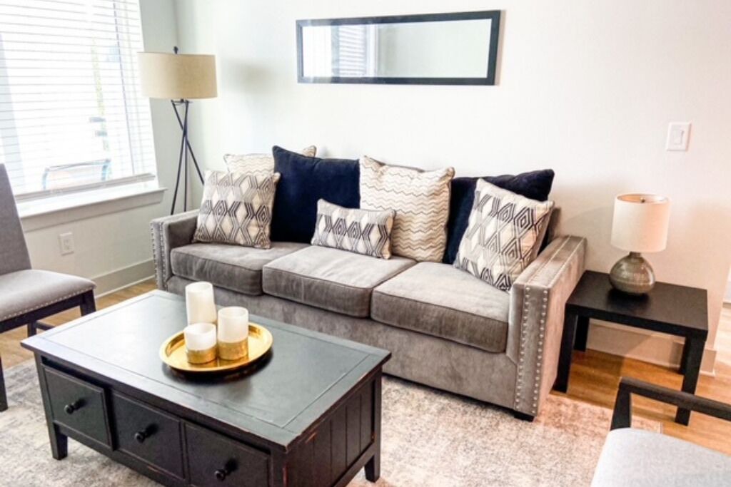 Photo of Livingroom in Five Points