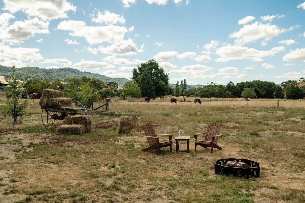 Photo of Outdoor in Gobur