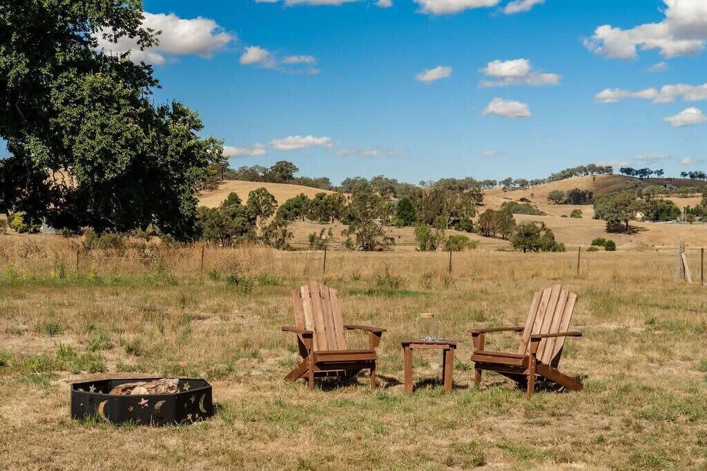 Photo of Outdoor in Gobur