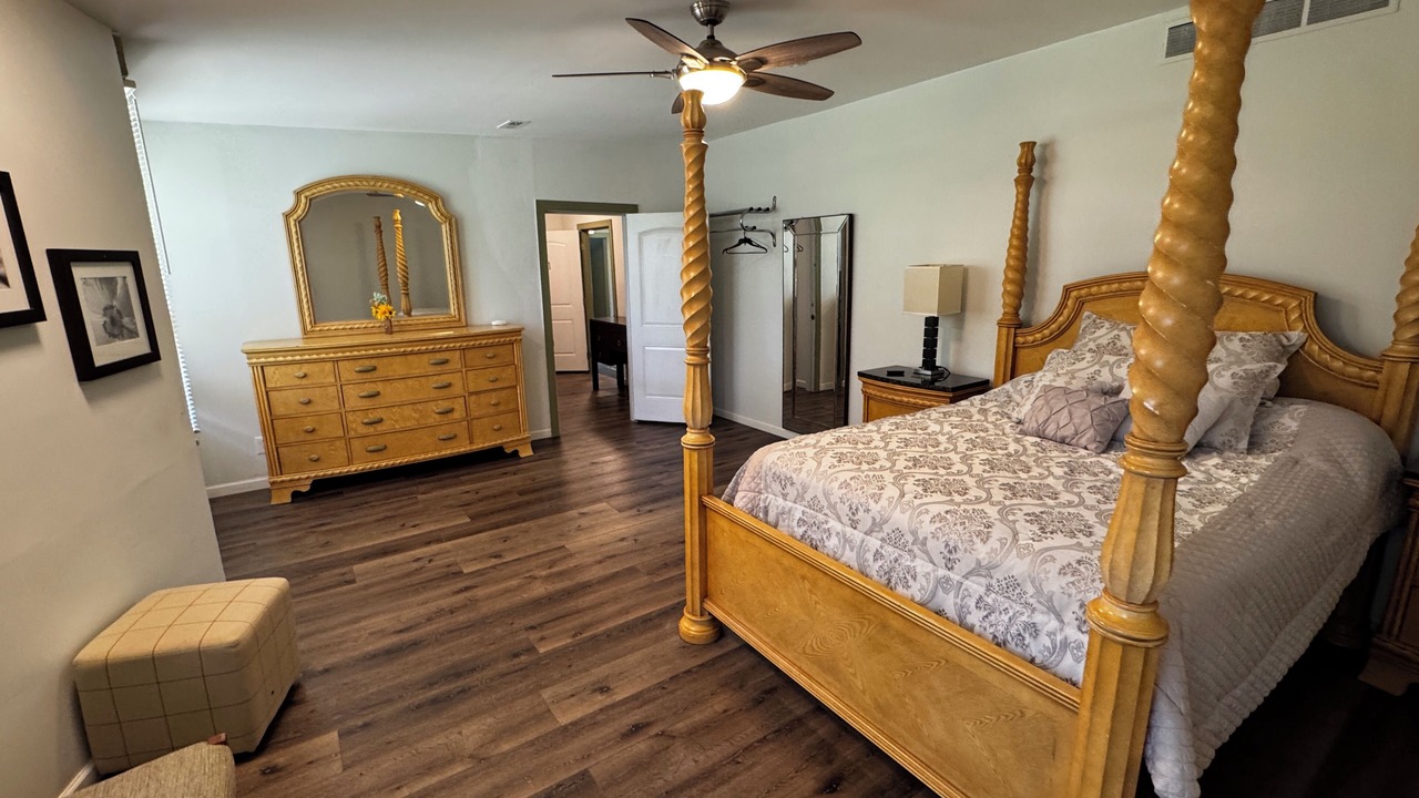 Photo of Bedroom in Goldman