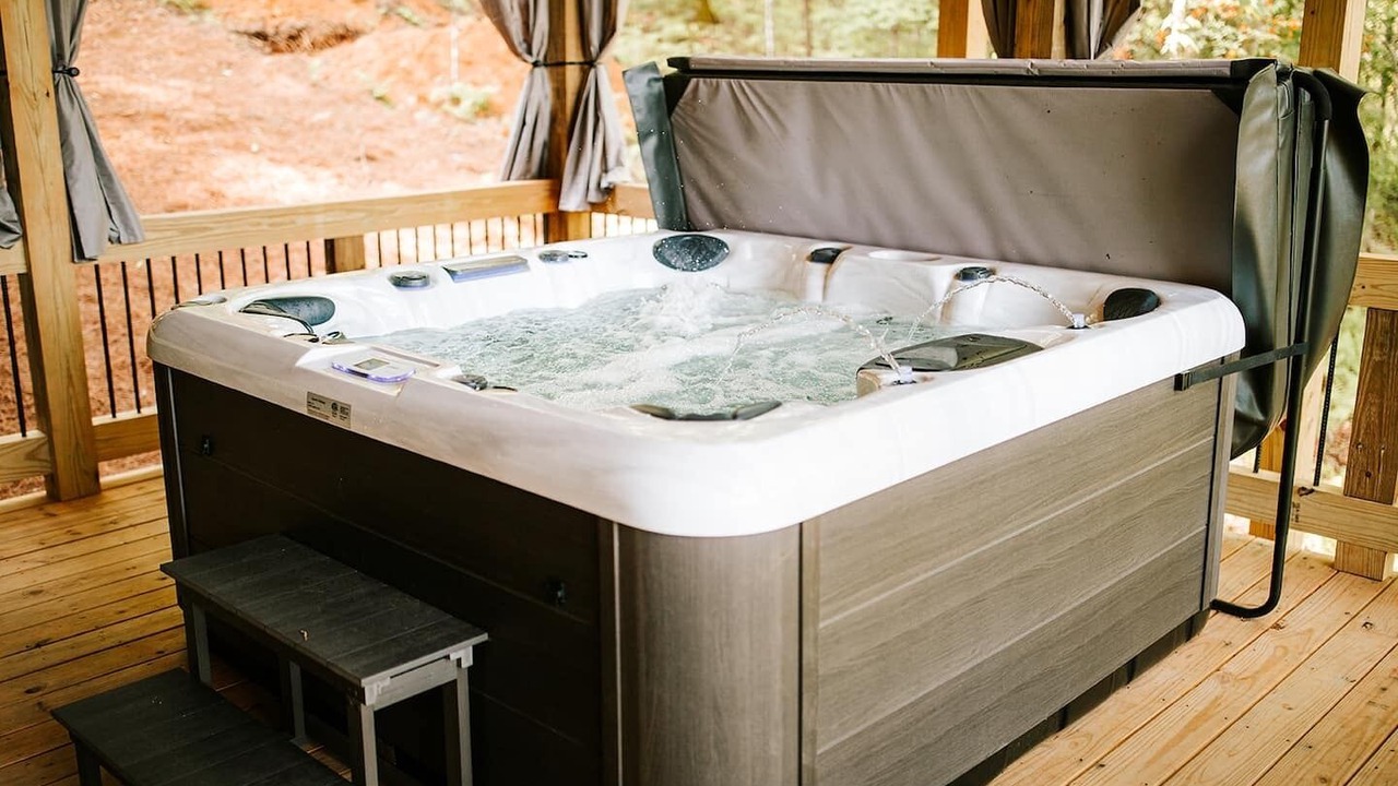 Photo of Outdoor in Cherry Log