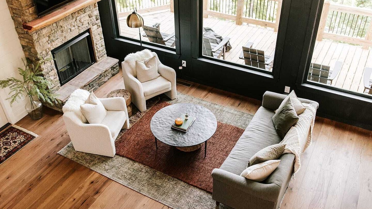 Photo of Livingroom in Cherry Log