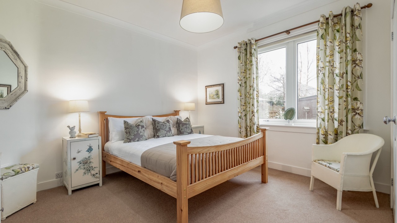 Photo of Bedroom in Comrie