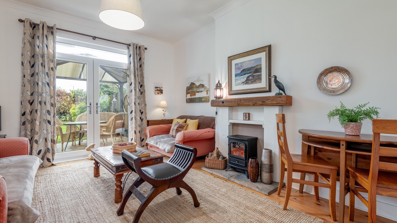 Photo of Livingroom in Comrie