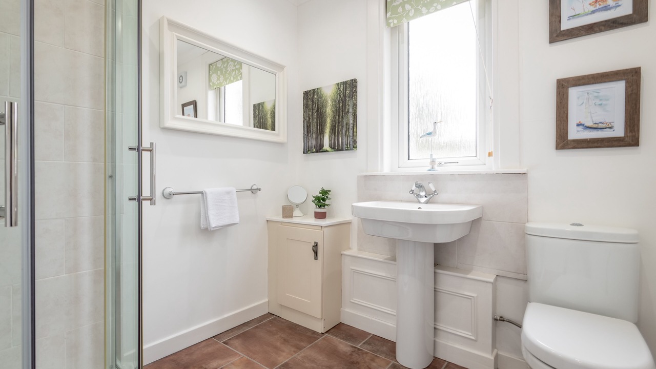 Photo of Bathroom in Comrie