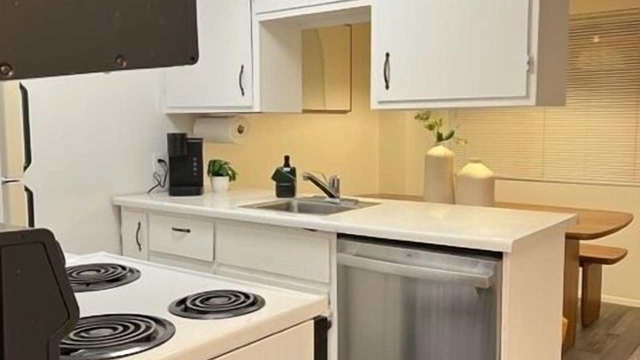 Photo of Kitchen in SeaTac