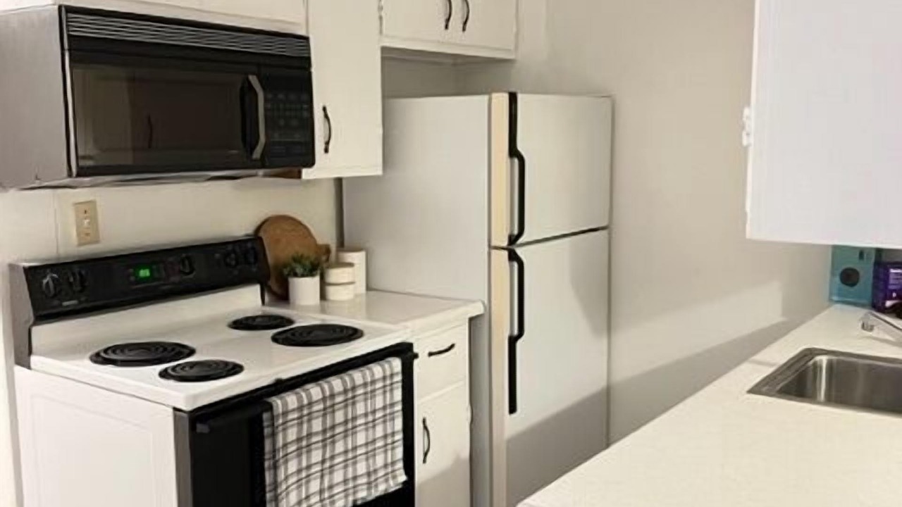 Photo of Kitchen in SeaTac