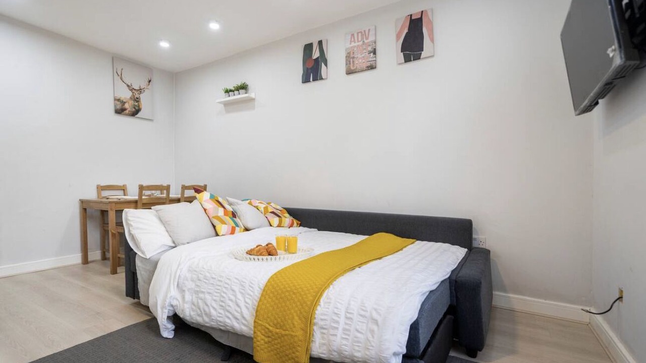 Photo of Bedroom in Moseley