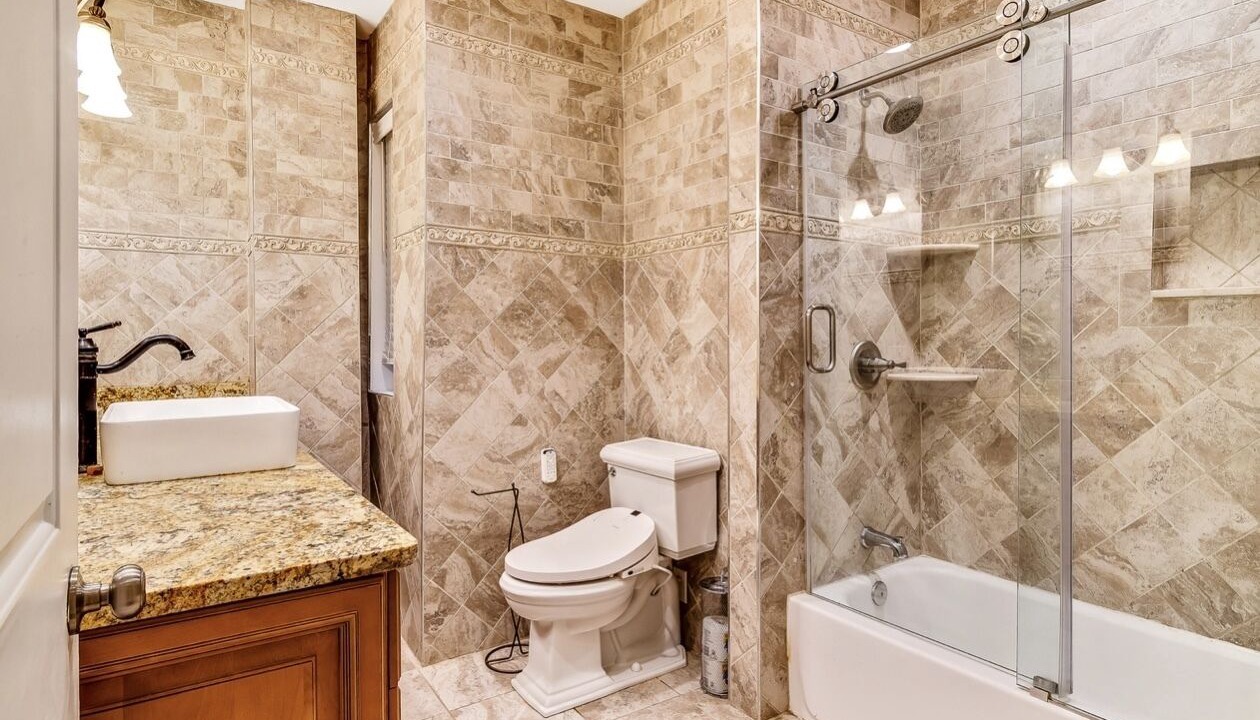 Photo of Bathroom in Old City