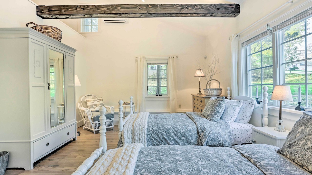Photo of Bedroom in Middle Hope