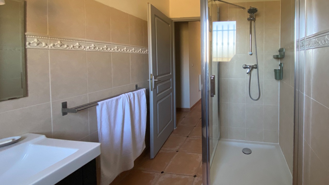 Photo of Bathroom in Saint-Chinian