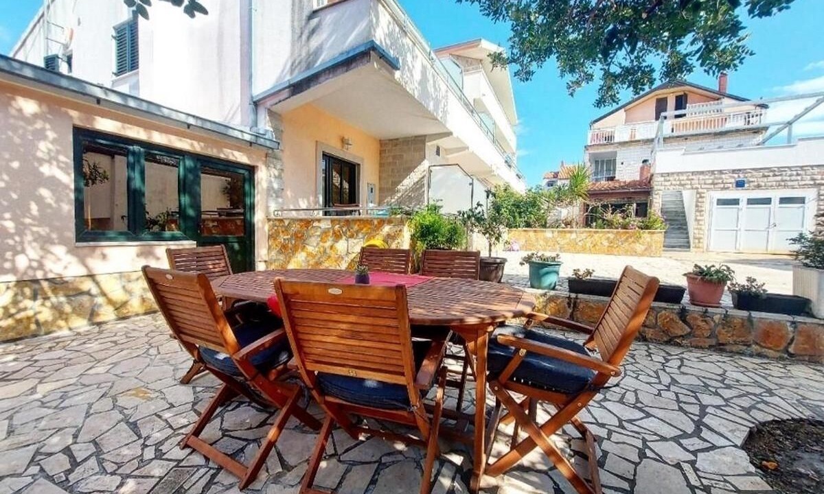 Photo of Outdoor in Loviste