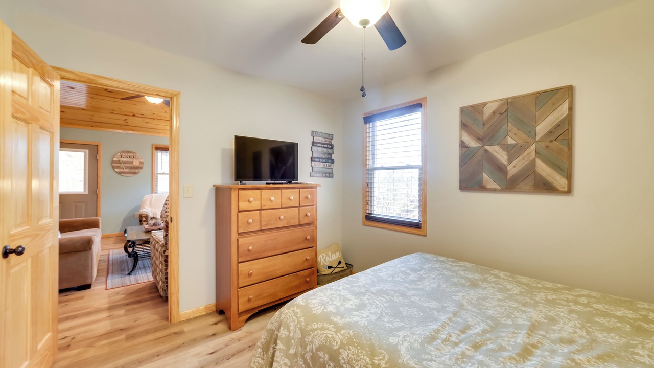 Photo of Bedroom in Waverly