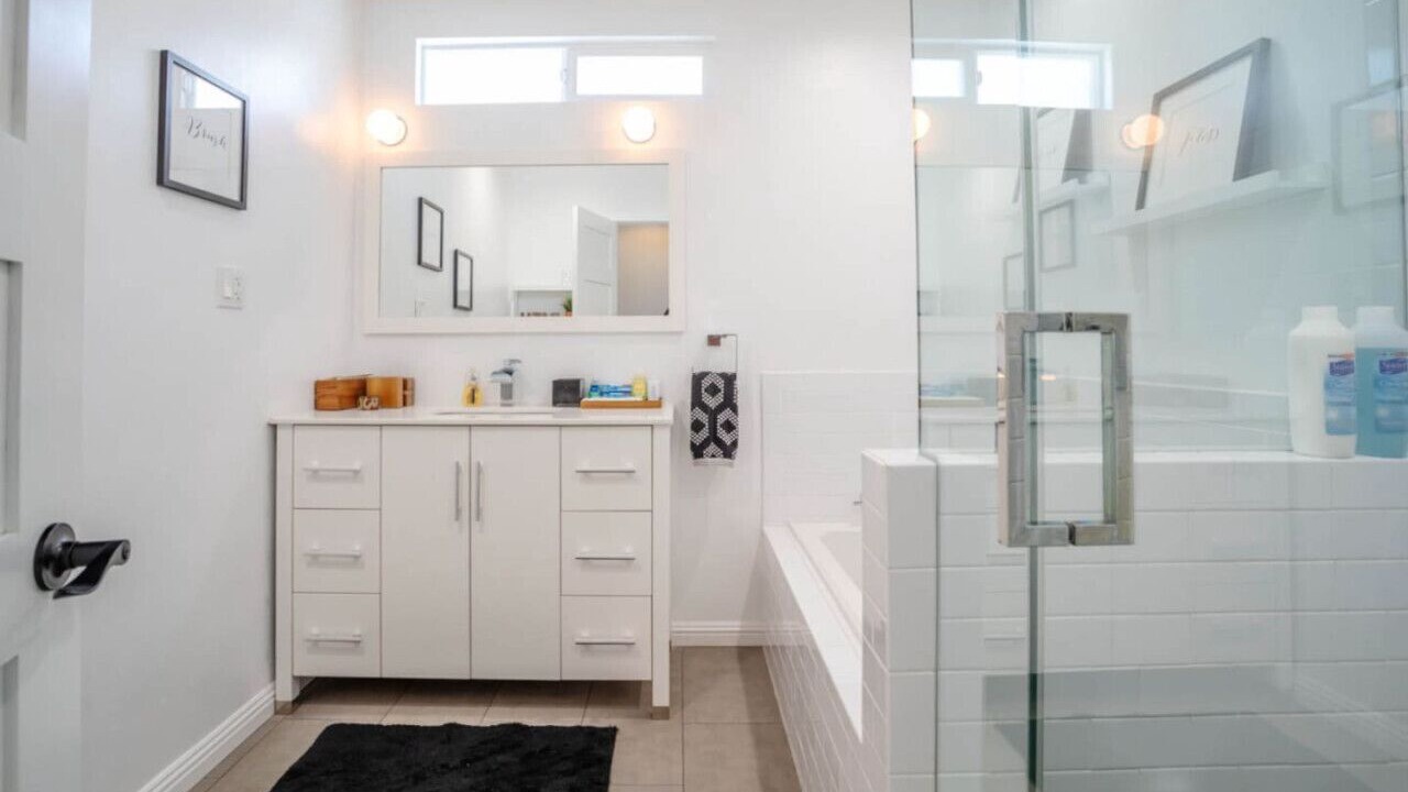 Photo of Bathroom in Sherman Oaks