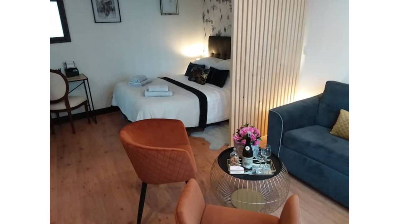 Photo of Bedroom in Enclos