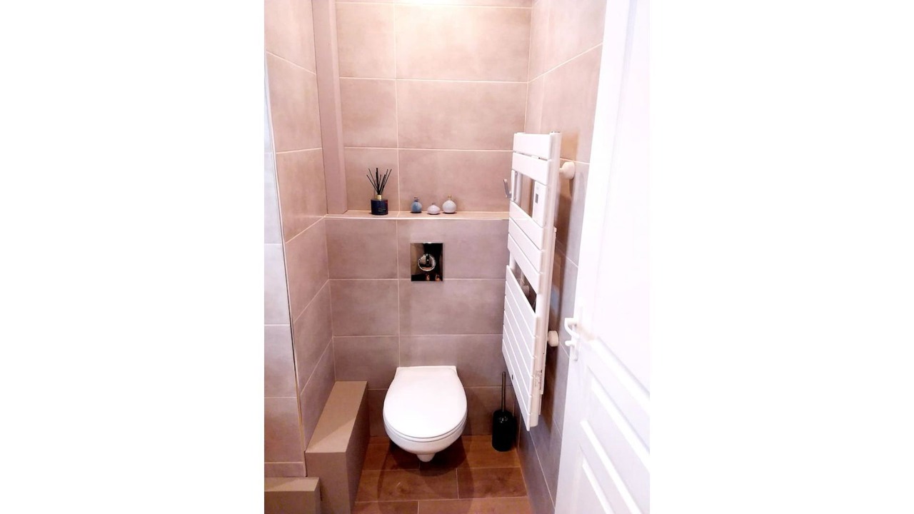 Photo of Bathroom in Enclos