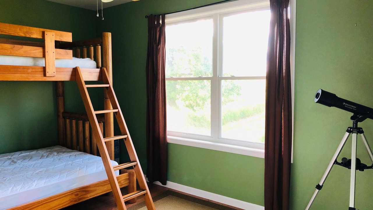 Photo of Bedroom in Cape Vincent