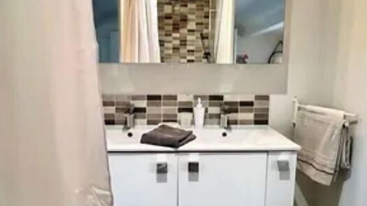 Photo of Bathroom in Merville