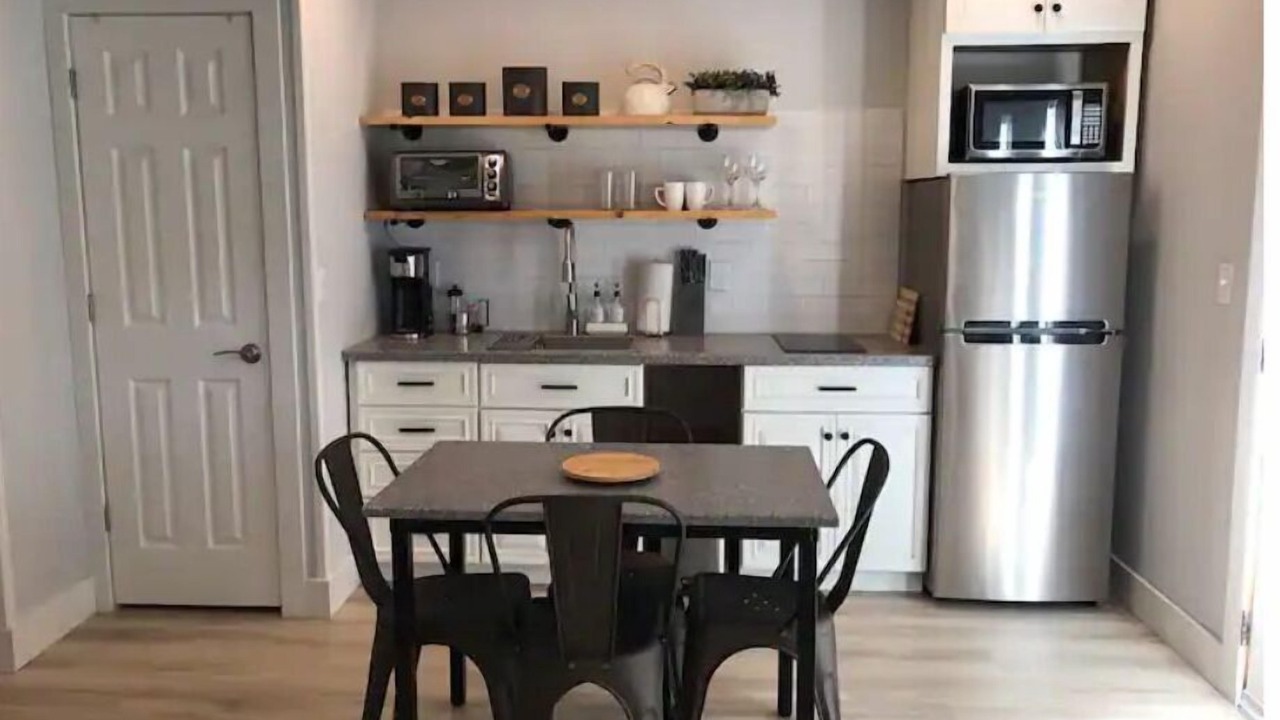 Photo of Others in Hudson