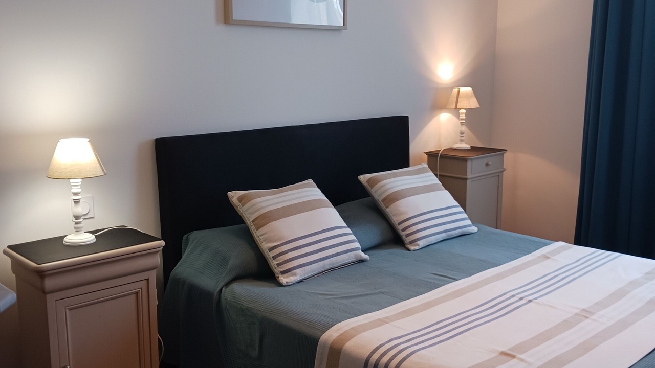 Photo of Bedroom in Villeneuve