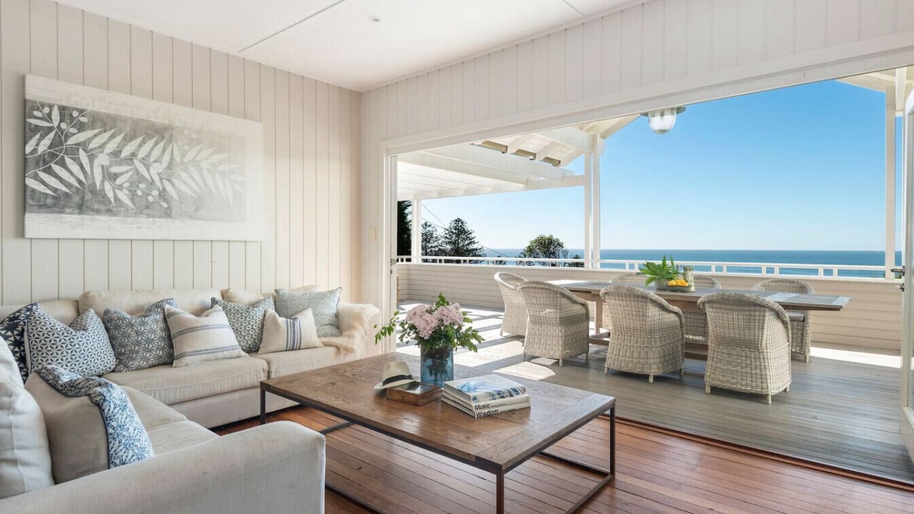Photo of Livingroom in Whale Beach