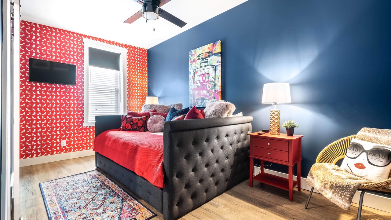 Photo of Bedroom in Cherokee Triangle