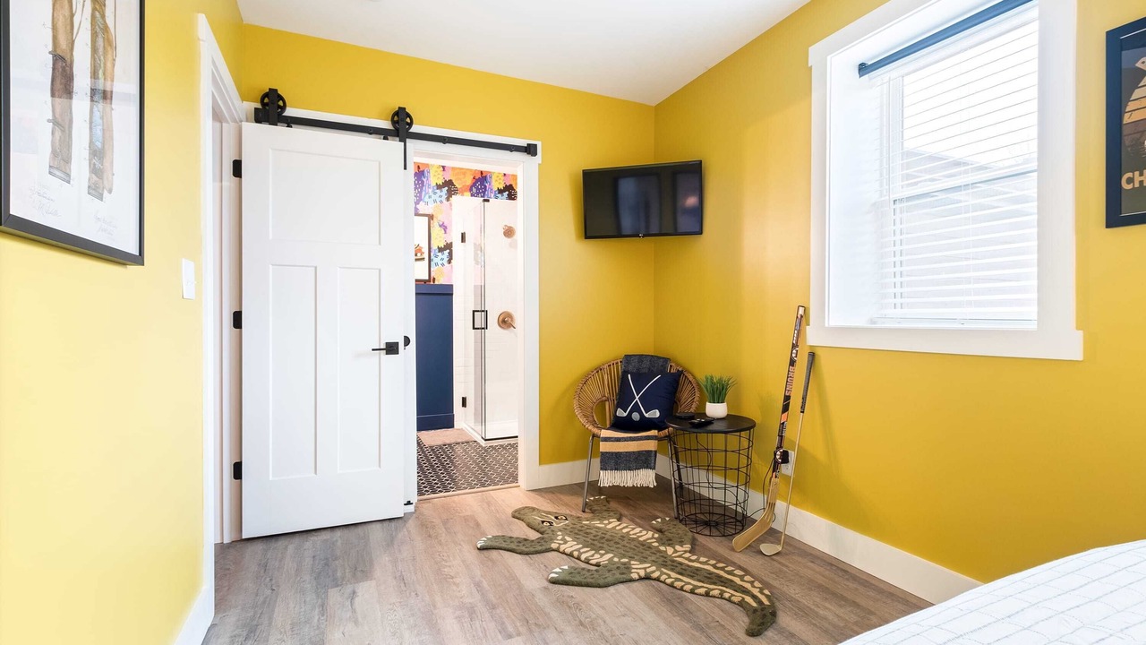 Photo of Bedroom in Cherokee Triangle