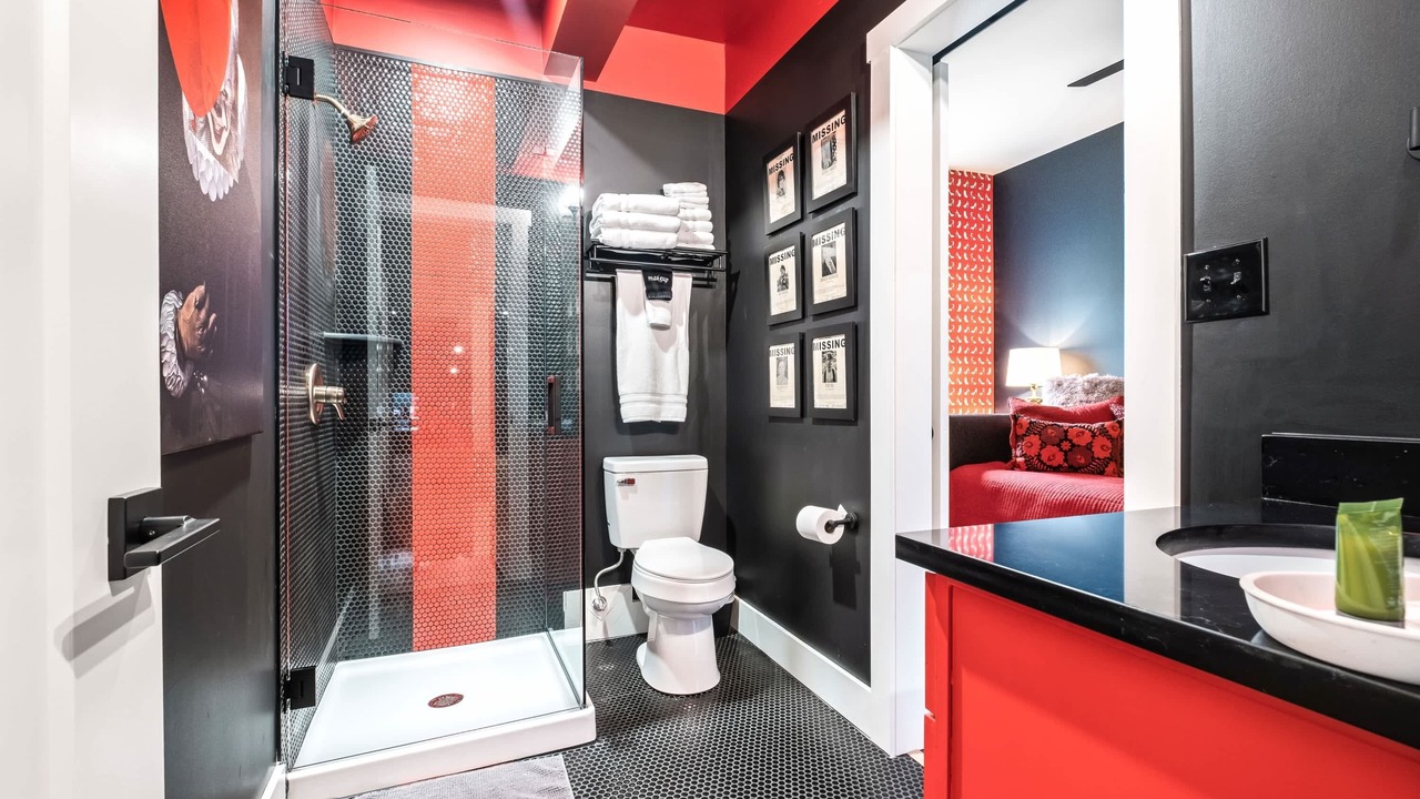 Photo of Bathroom in Cherokee Triangle