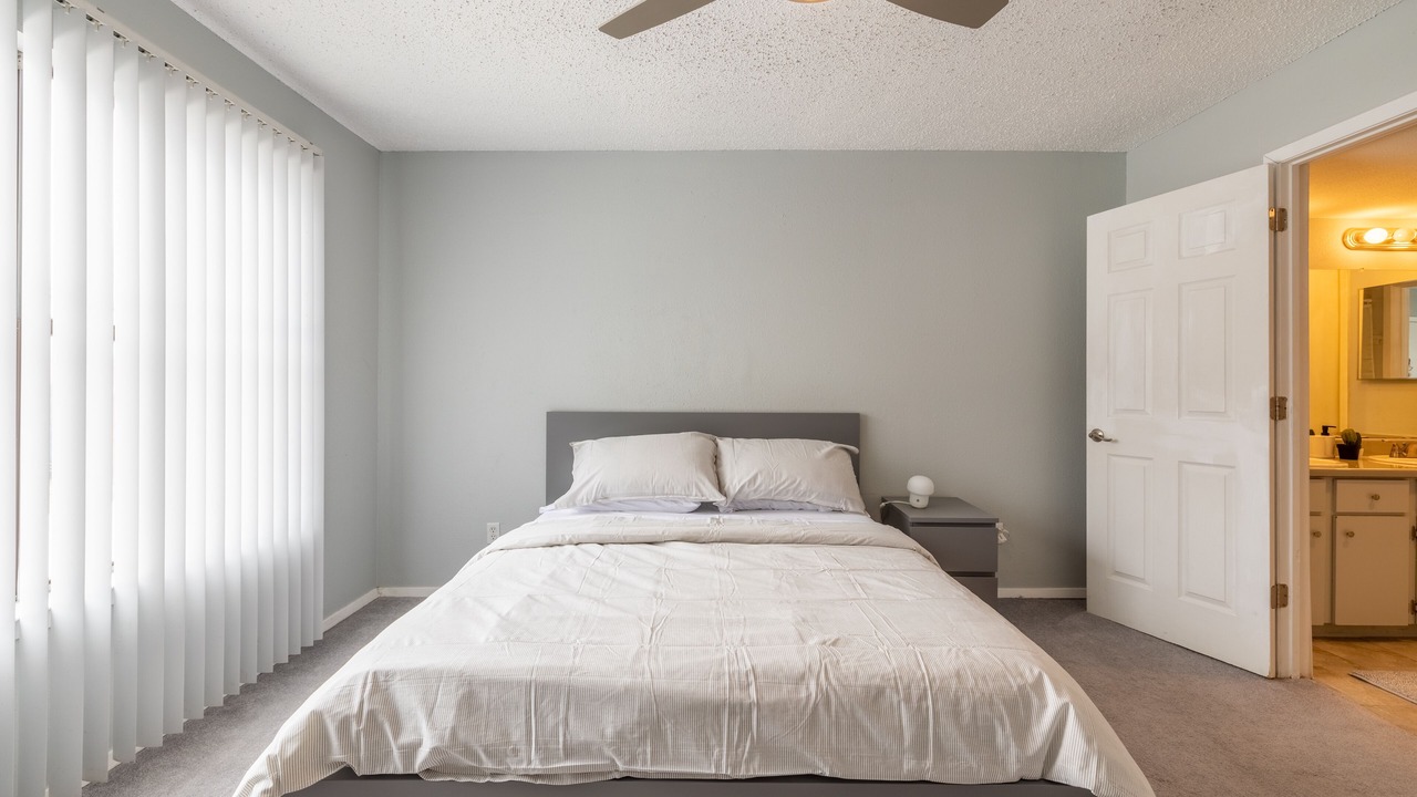 Photo of Bedroom in North Austin Civic Association