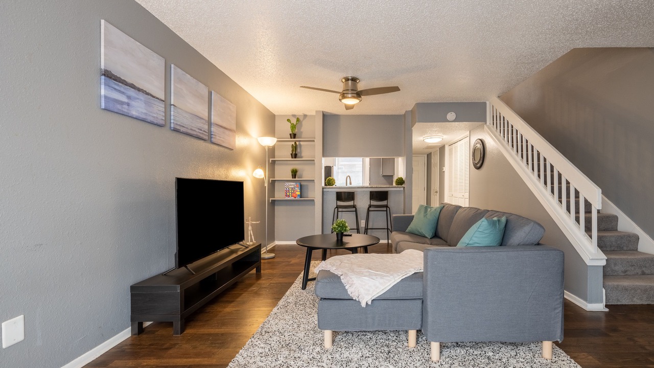 Photo of Livingroom in North Austin Civic Association