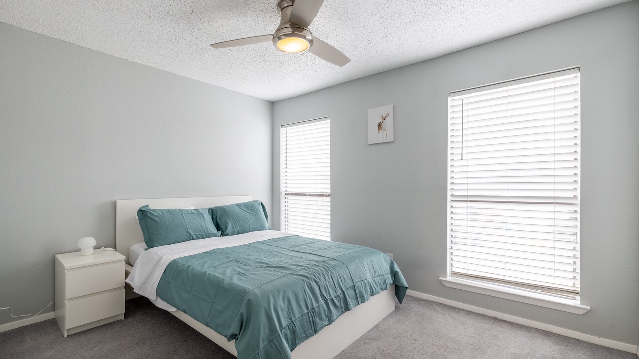 Photo of Bedroom in North Austin Civic Association