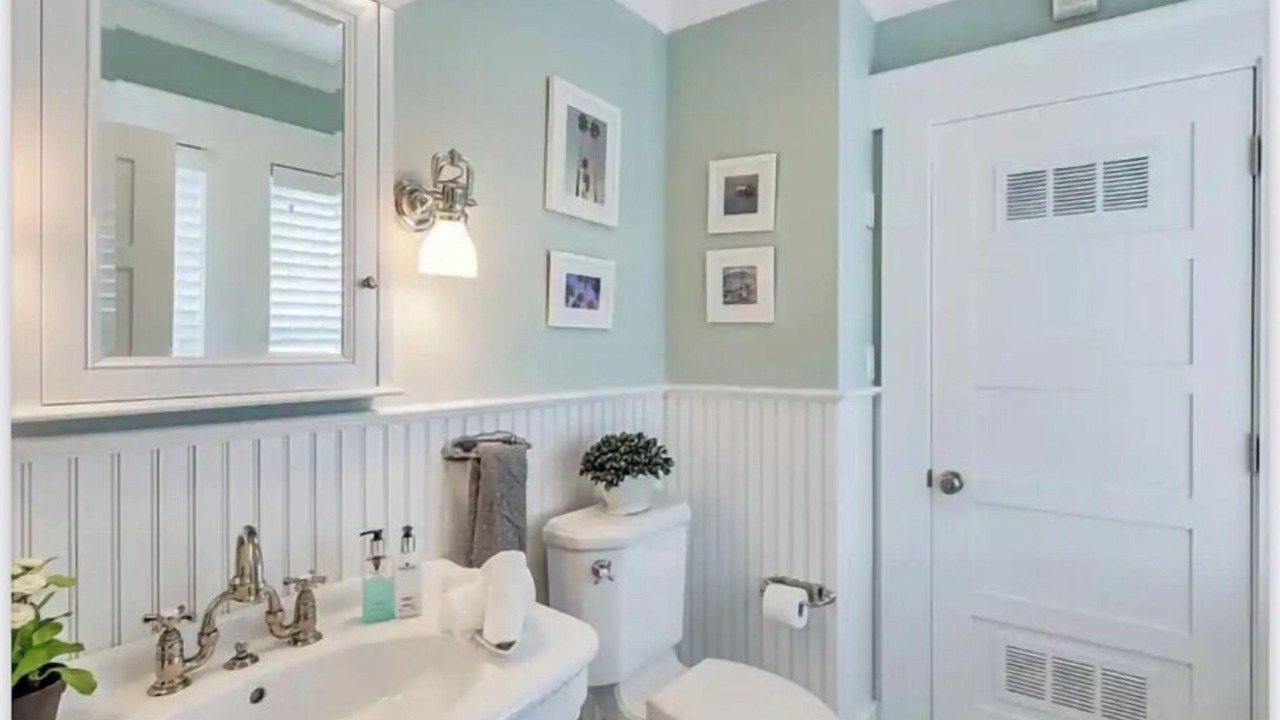 Photo of Bathroom in Sagamore Beach