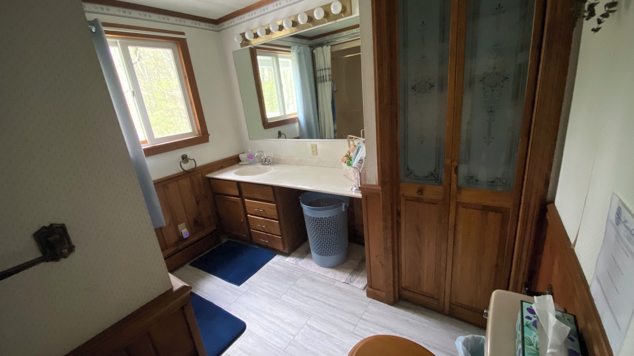 Photo of Bathroom in Seanor