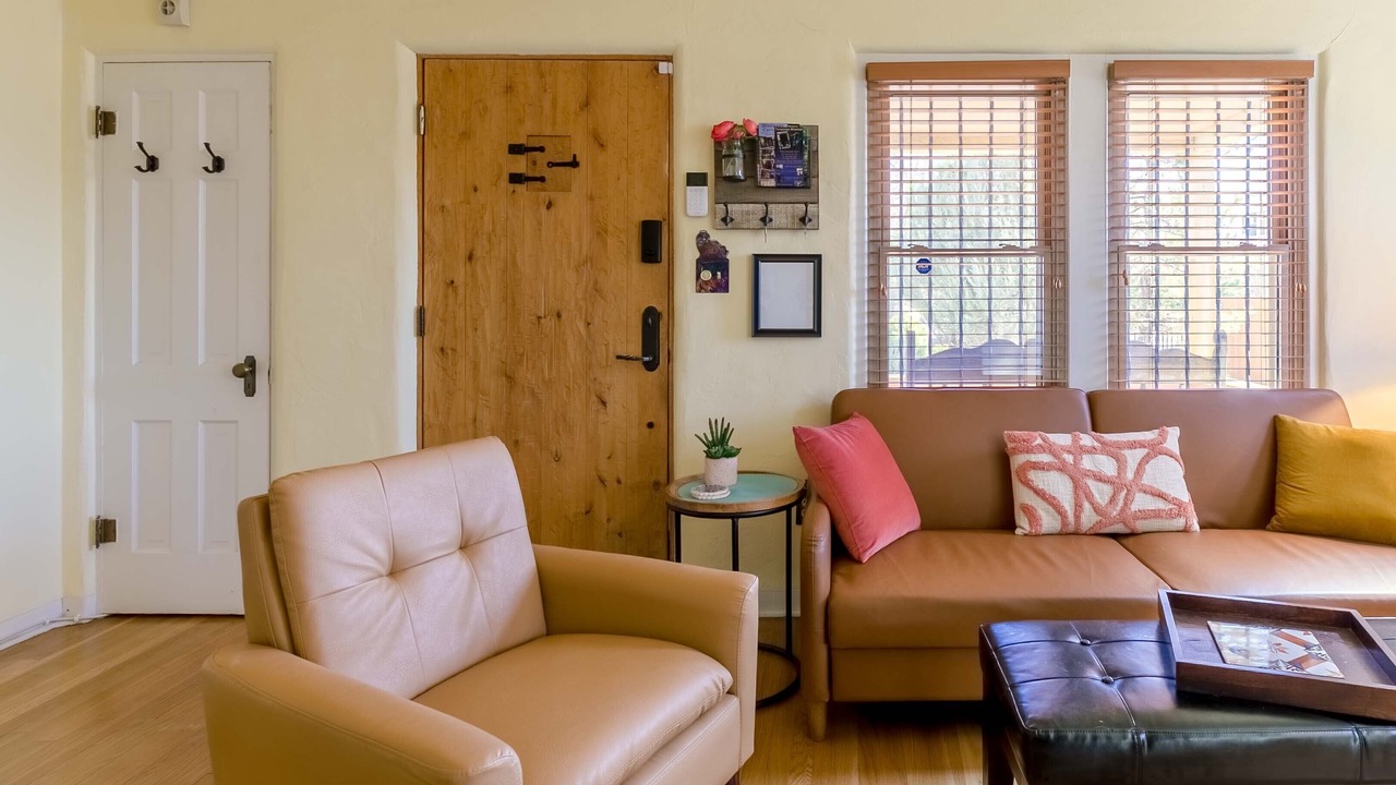 Photo of Livingroom in Nob Hill