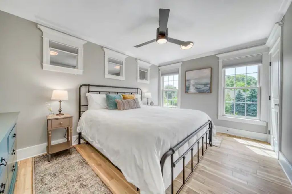Photo of Bedroom in Douglas