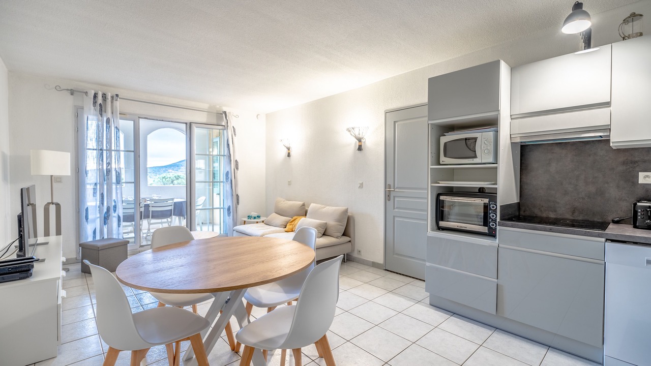 Photo of Others in Preconil