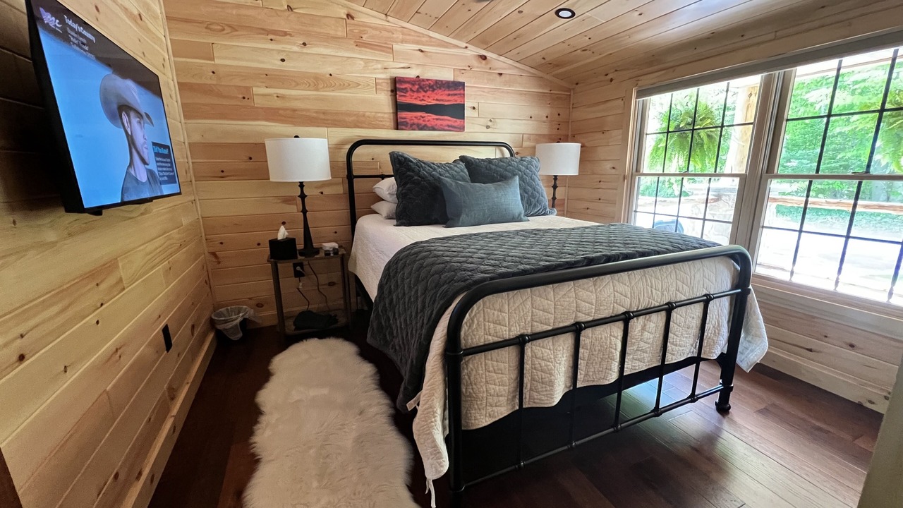 Photo of Bedroom in Town of Webb
