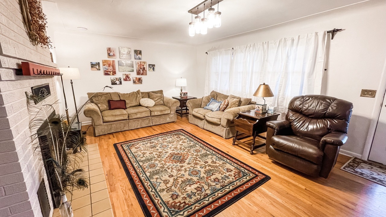 Photo of Livingroom in Flippin